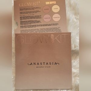 Anastasia Highlighter Palette